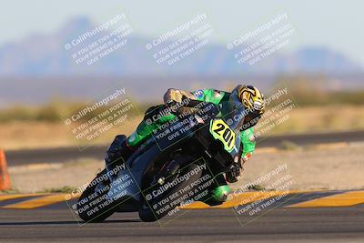 media/Oct-29-2022-CVMA (Sat) [[14c0aa3b66]]/Race 11 Amateur Supersport Open/